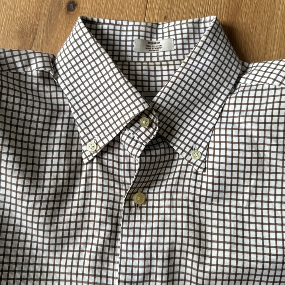 Peter Millar brown  Checkered button down shirt